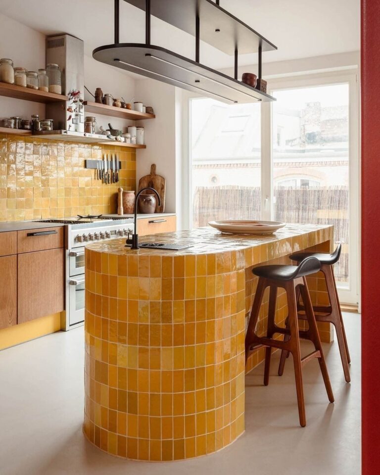 8 strategic ways to design kitchen with tile countertops (that don’t look dated and disgusting)