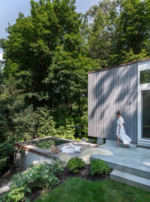 Plunge Pools: Rug Size daytime Pool that becomes a hot tub at night